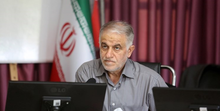 استاندار در تأمین منابع مالی قطار شهری اصفهان مساعدت کند
