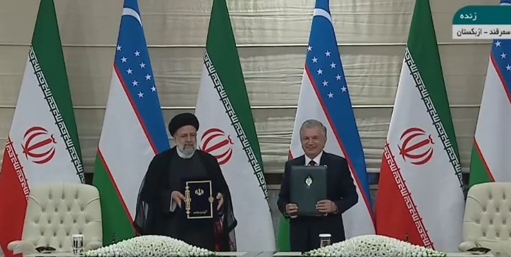 تبادل ۱۷ سند همکاری بین ایران و ازبکستان/ رؤسای جمهور دو کشور بیانیه مشترک امضا کردند