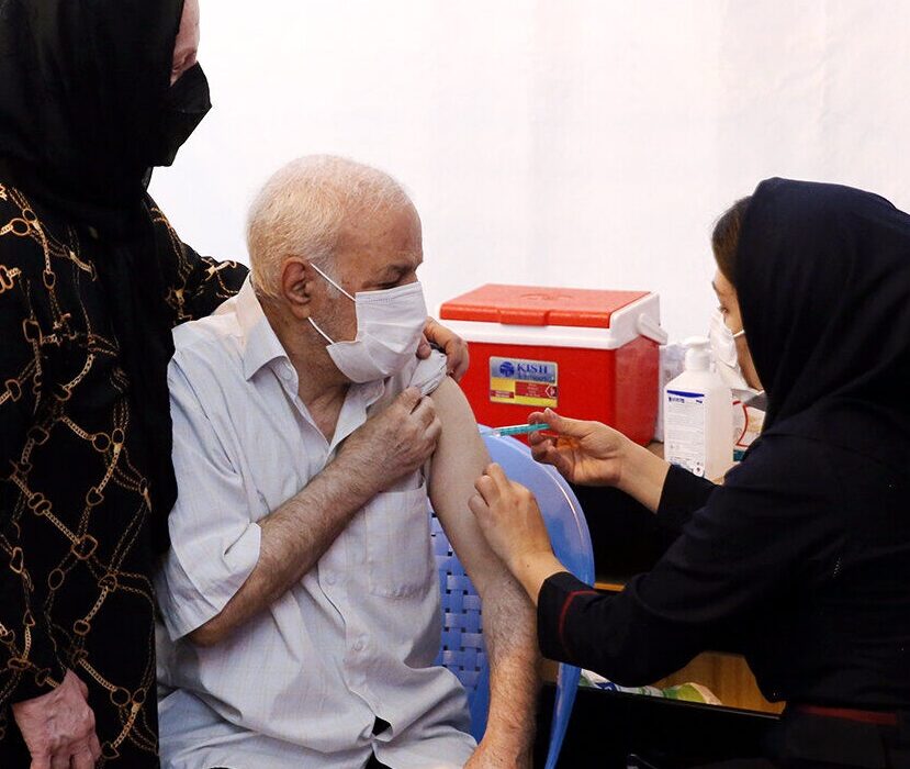 سبد کامل واکسن کرونا در ۶۸ مرکز اصفهان ارائه می‌شود