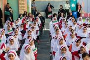 لباس فرم مدارس الزامی نیست