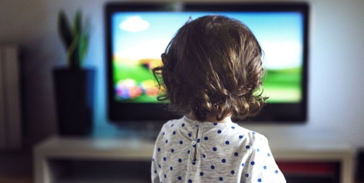 علاقه کودکان به تلویزیون را چگونه مدیریت کنیم؟