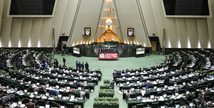 مخالفت مجلس با طرح «انتزاع بخش مسکن از راه» و تشکیل دو وزارتخانه
