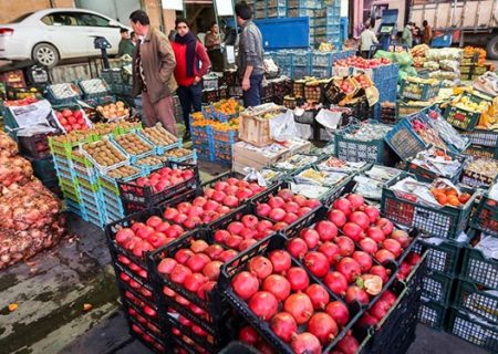 بررسی قیمت انواع میوه در آستانه شب یلدا