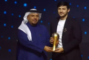 سردار آزمون برنده توپ طلای امارات شد