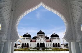 زیباترین مساجد در پرجمعیت‌ترین کشور اسلامی