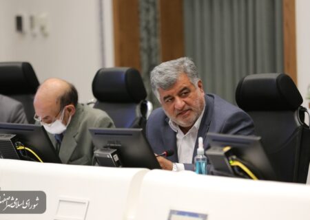 حل مشکلات اصفهان ردیفی در بودجه ندارد