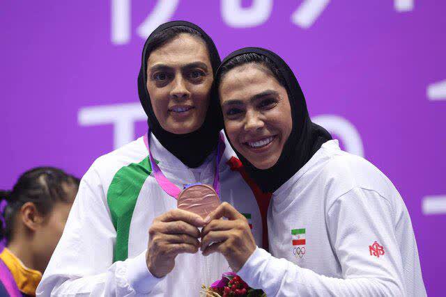 خواهران منصوریان محروم شدند