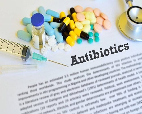 مصرف آنتی بیوتیک در کشور ۱۶ برابر استاندار جهانی است/ اهمیت ارتقای فرهنگ مصرف دارو