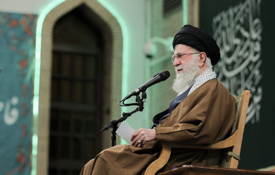 رسانه داخل کشور نباید حرف غربی‌ها را تکرار و برجسته کند