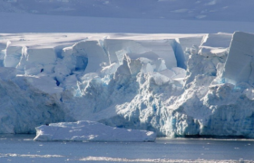 قطب جنوب در آستانه فروپاشی