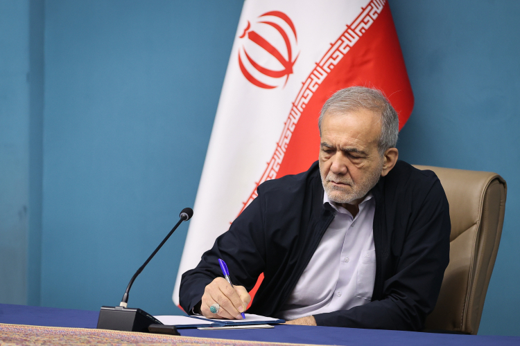 این قهرمانی ارزشمند، نشان از شایستگی جوانان ایران در فتح قله‌های افتخار است