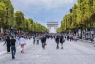 پیاده‌روی محبوب‌ترین نوع حمل‌ونقل در پاریس