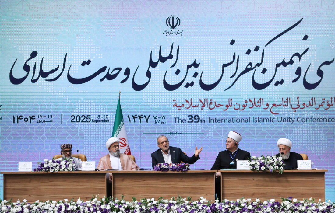 اگر امت اسلام متحد بود هیچ قدرتی جرأت نمی‌کرد به مسلمانان چپ نگاه کند