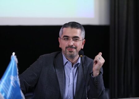 ما به پاس خون پاک کودکان شهید عهد می‌بندیم که فردای روشن‌تر بسازیم