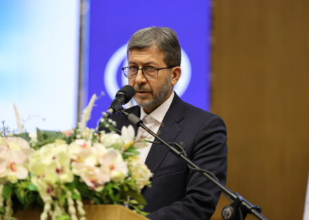مدیران از تجمل گرایی دوری کنند