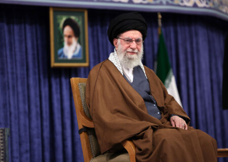 تروریست و مظهر واقعی تروریسم آمریکا است