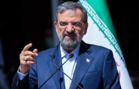 امروز مردم و مسئولان باید دور یک میز کنار هم باشند