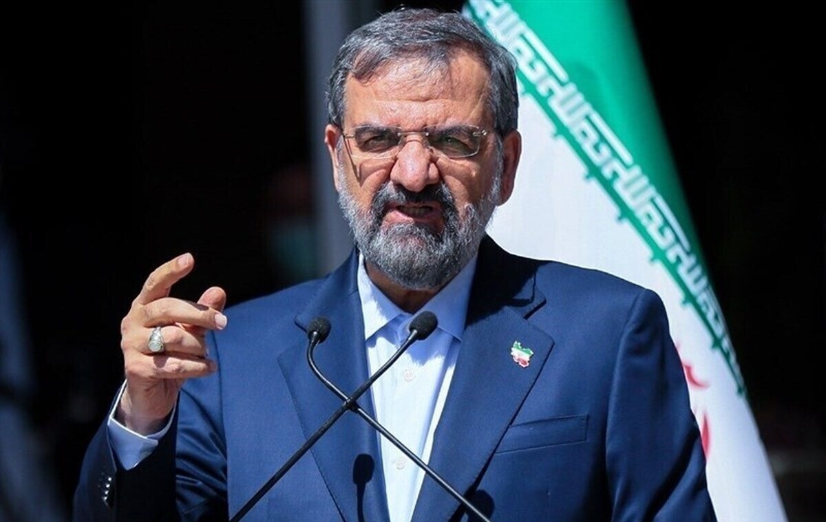 امروز مردم و مسئولان باید دور یک میز کنار هم باشند